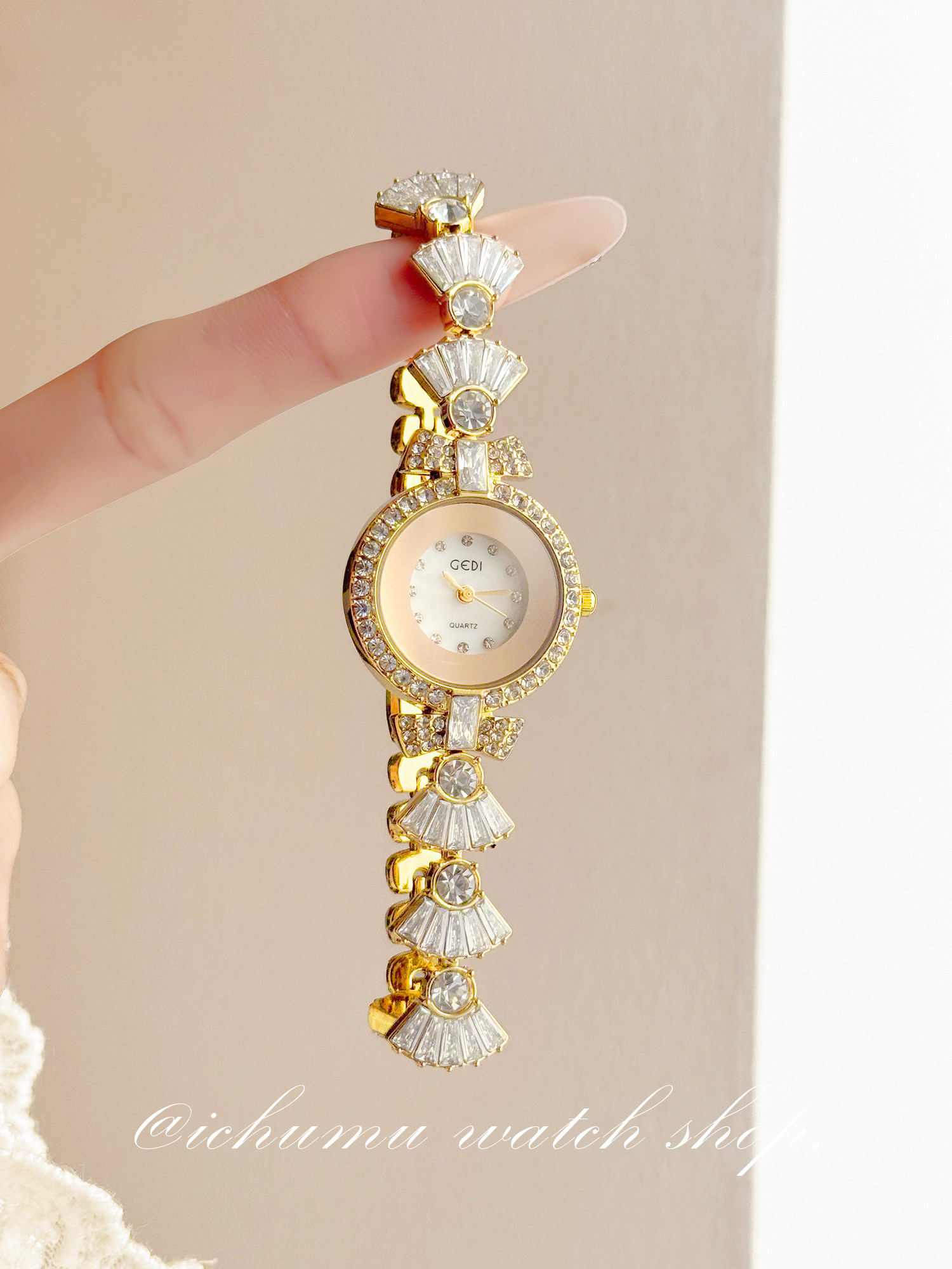 Mermaid Women's Watch Light Lu - đánh giá và giá Luxury Watch And Bracelet